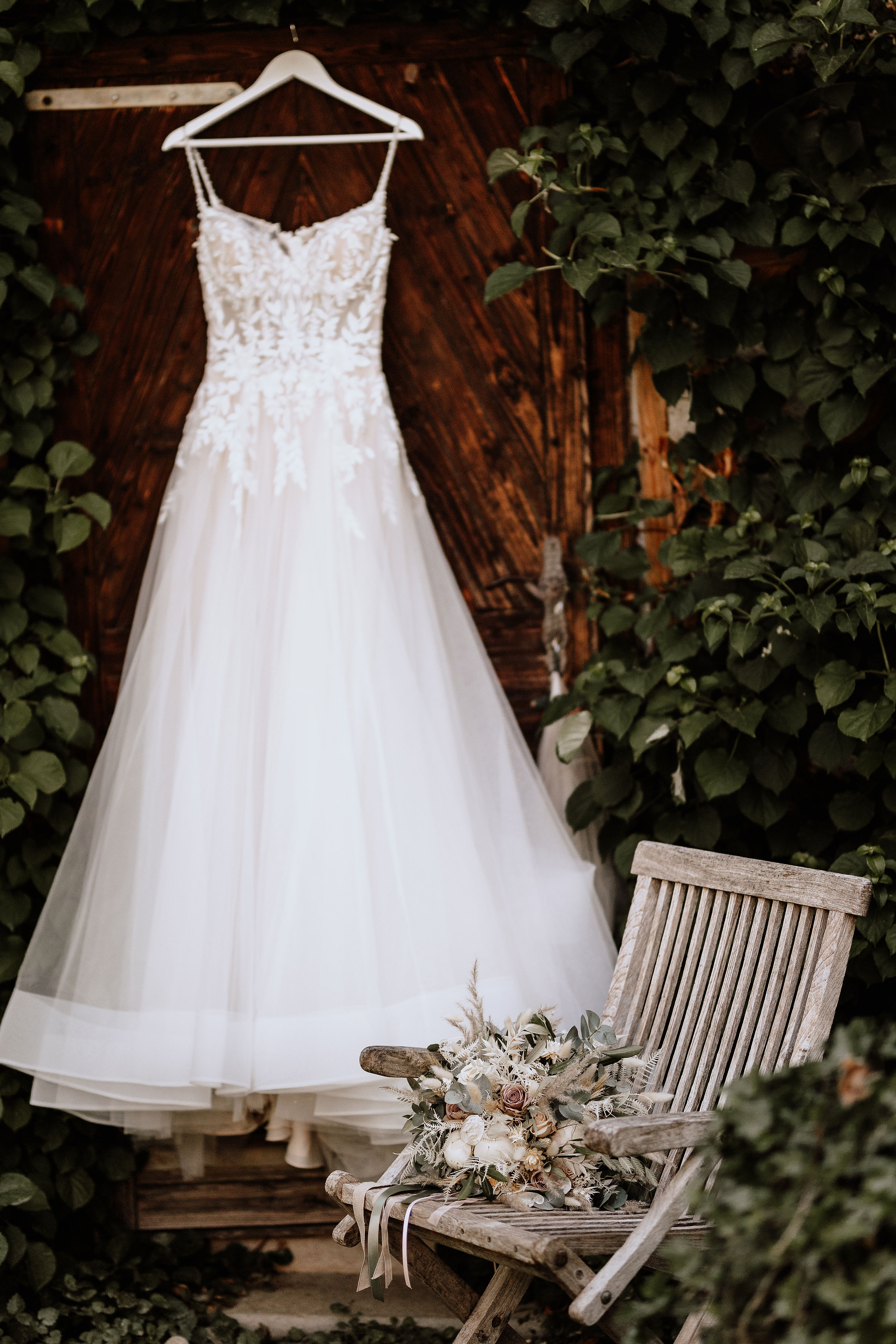 ,, Elegant Country Wedding"